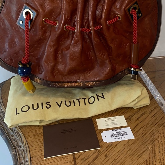 Louis Vuitton Kalahari GM - Picture 11 of 17